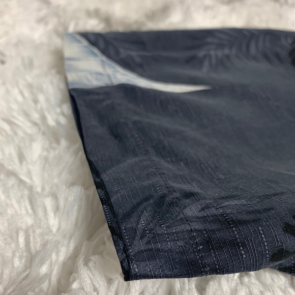 Blue Hawaiian Tommy Bahama Shirt Leeve Shirt Sz M - Picture 4 of 5